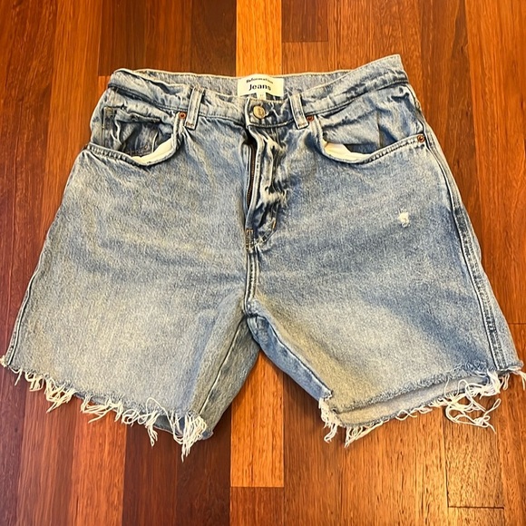REFORMATION JEANS Val 90’s mid ride straight jean shorts size 27